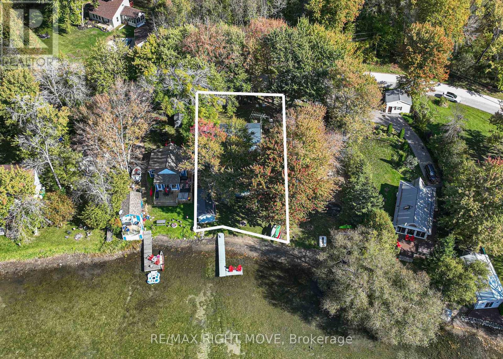 4350 Plum Point Road, Ramara, Ontario  L3V 0P9 - Photo 10 - S12136109