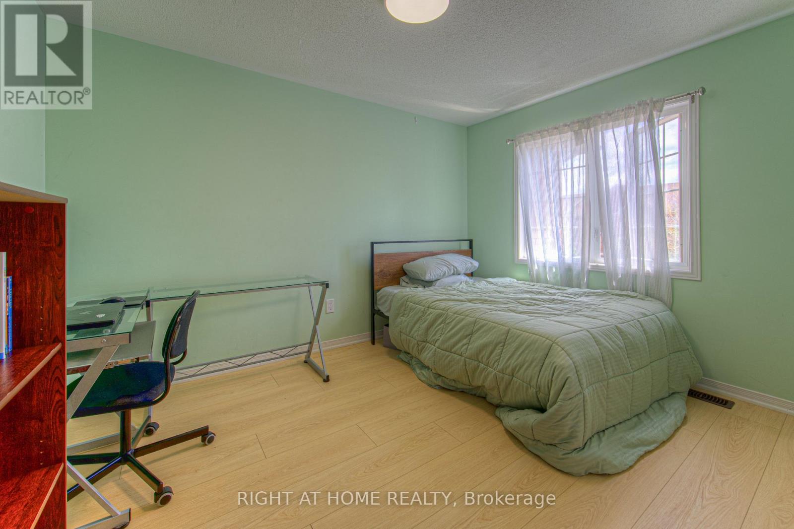 131 Lavery Heights, Milton, Ontario  L9T 0V4 - Photo 25 - W12136112