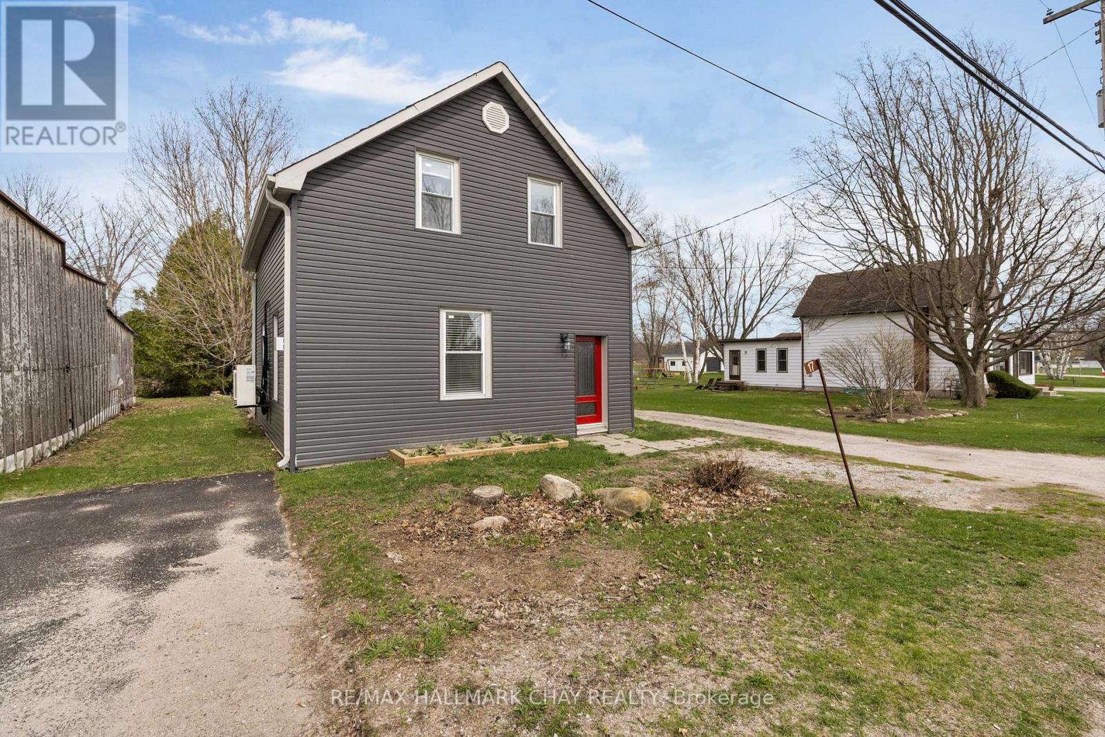 Property at 17 COUNTY ROAD 6 ROAD S image 1