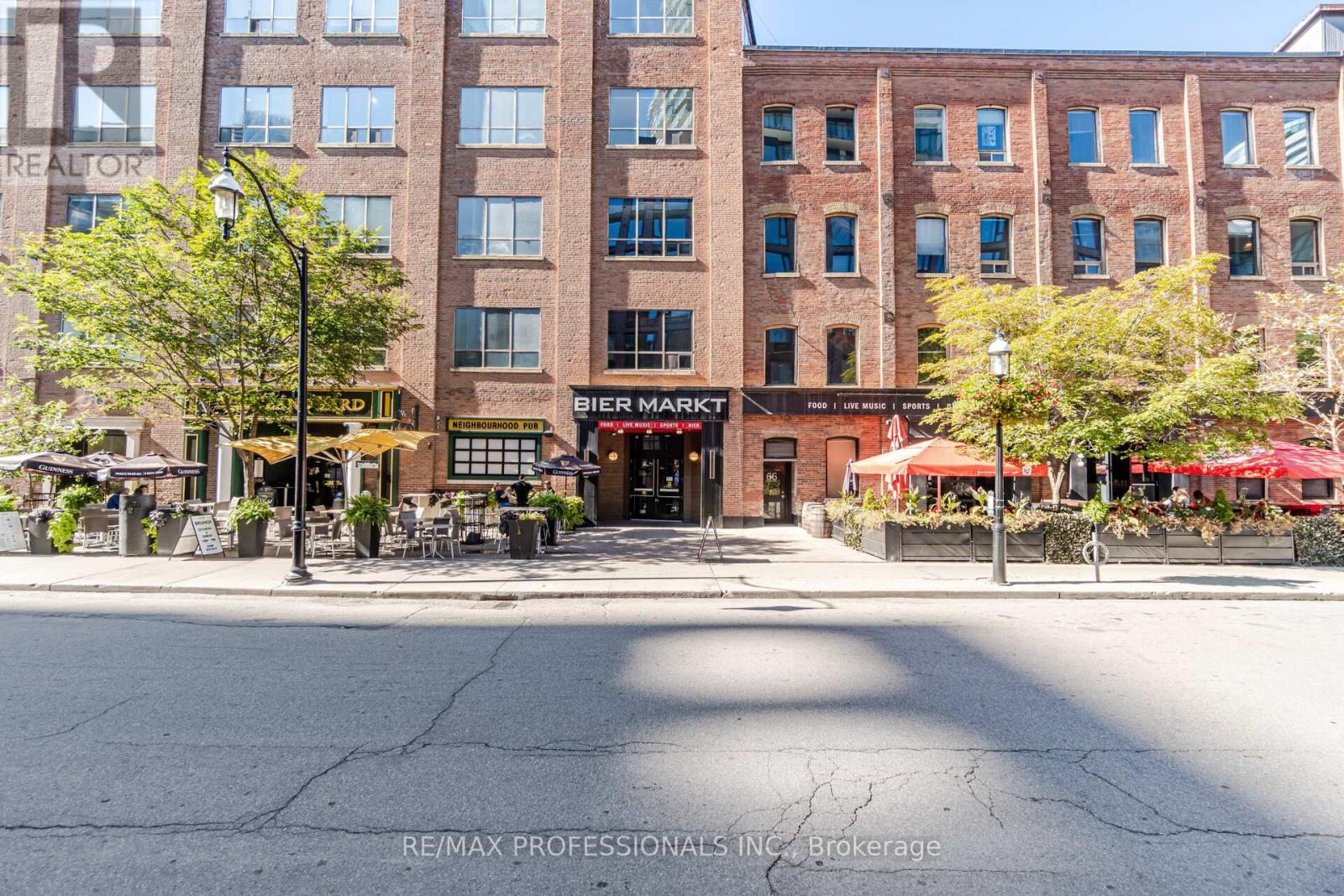 2211 - 25 The Esplanade, Toronto, Ontario  M5E 1W5 - Photo 38 - C12129189