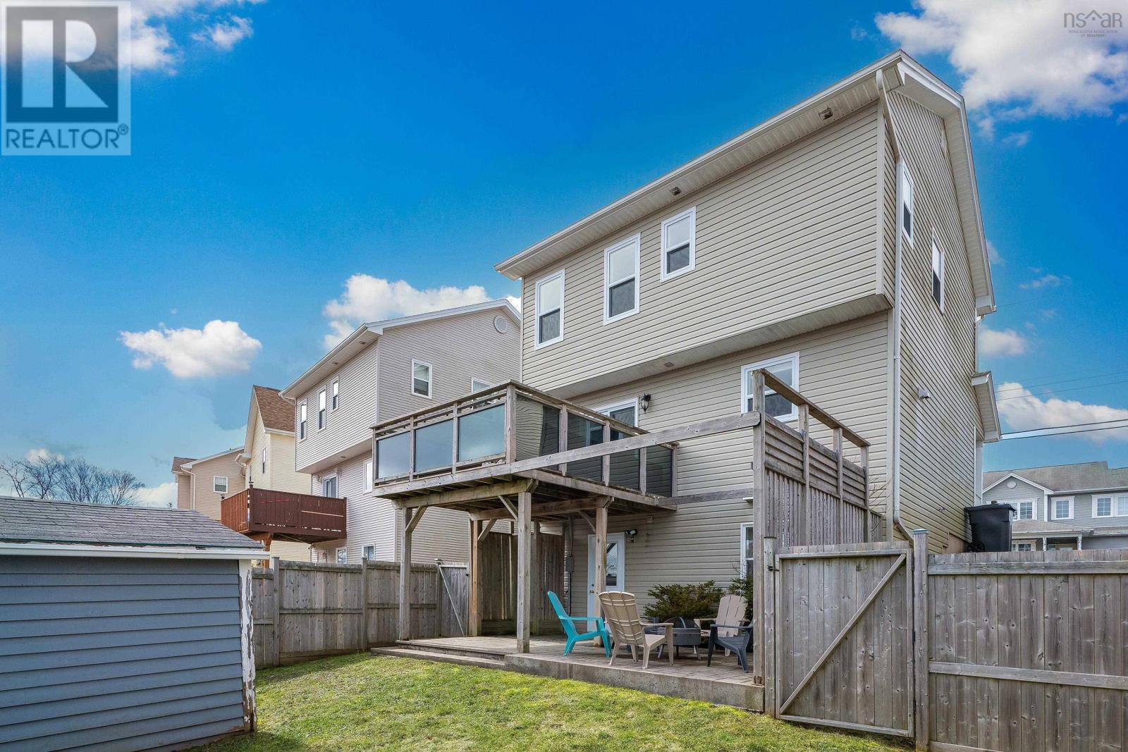 Property at 110 Westfield Crescent image 3