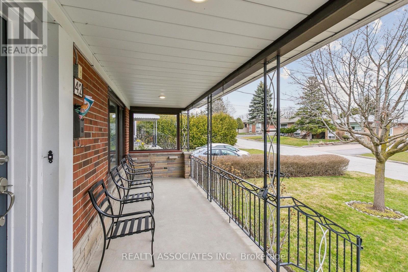 Property at 42 FRASERTON CRESCENT image 2