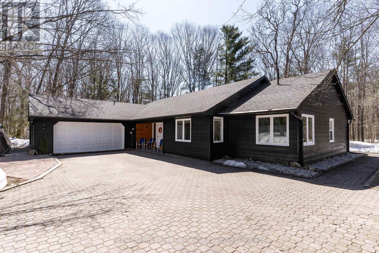 Property at 200 TIFFANY TRAIL image 2