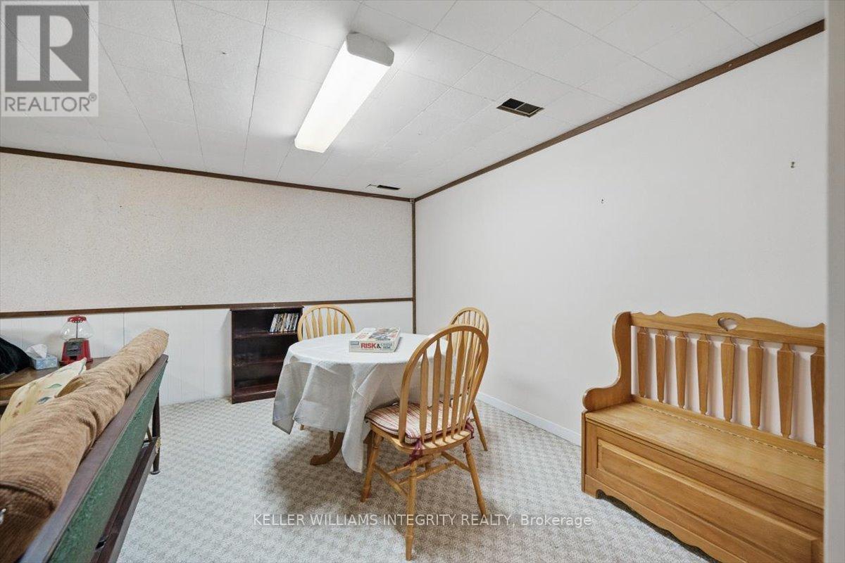 3328 Elizabeth Street, Ottawa, Ontario  K0A 2W0 - Photo 23 - X12123381