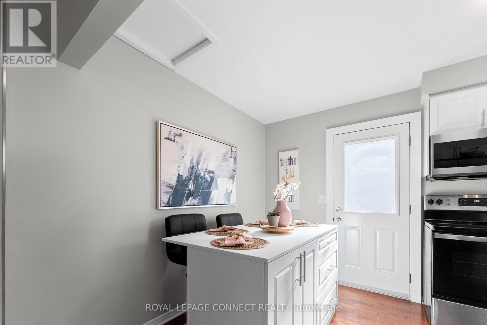 421 Pompano Court, Oshawa (Samac), Ontario  L1K 1M9 - Photo 14 - E12135714