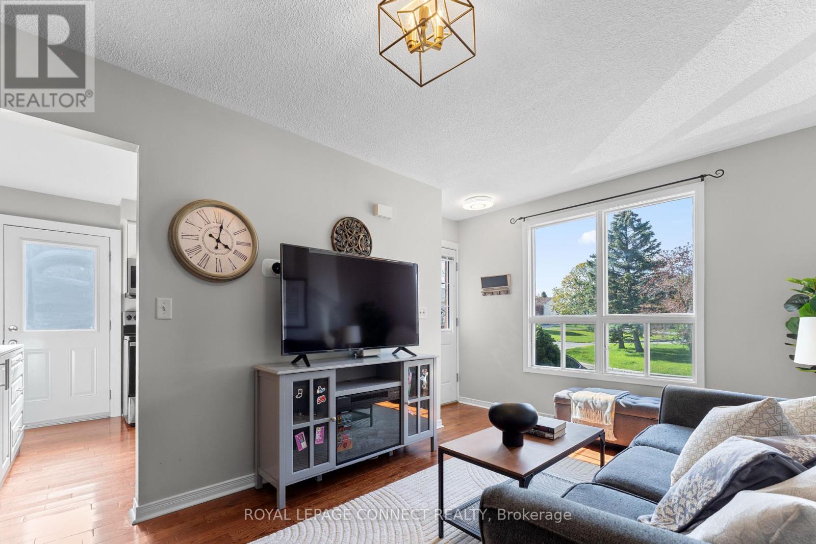 421 Pompano Court, Oshawa (Samac), Ontario  L1K 1M9 - Photo 7 - E12135714