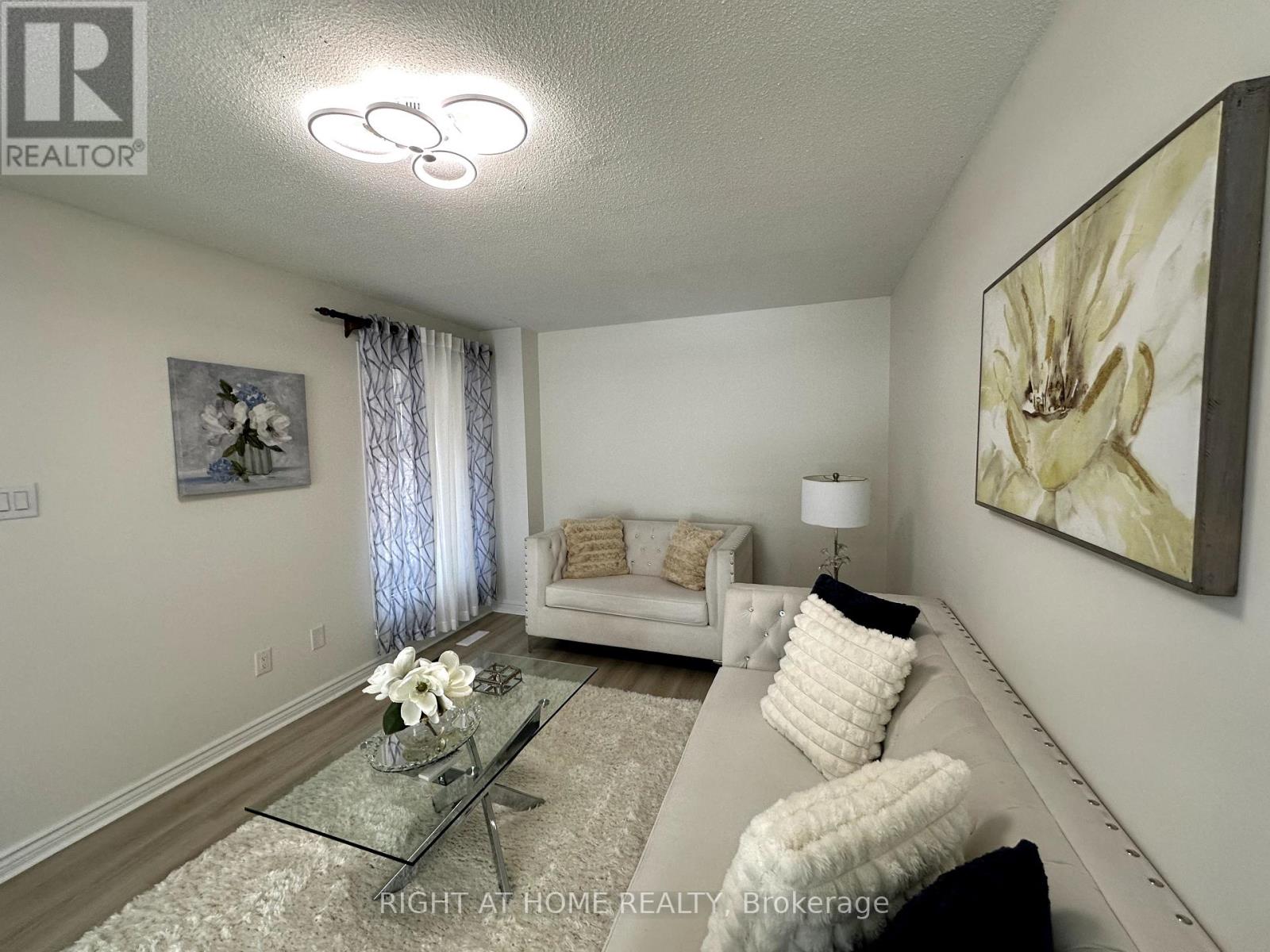 63 Spyglass Hill Road, Vaughan, Ontario  L4K 2K6 - Photo 16 - N12136204