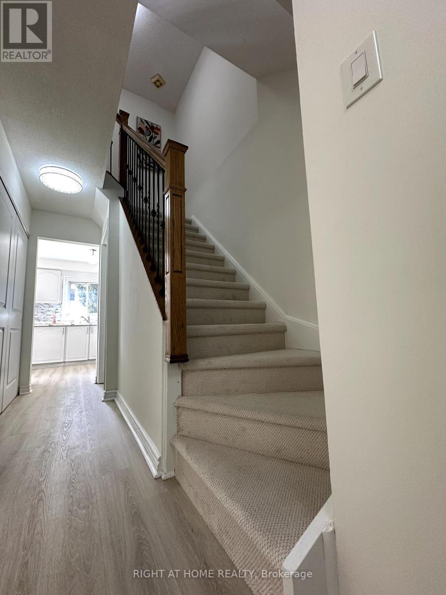 63 Spyglass Hill Road, Vaughan, Ontario  L4K 2K6 - Photo 19 - N12136204