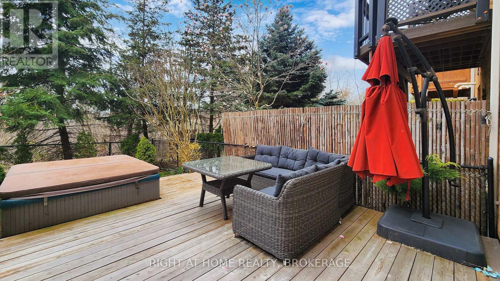 371 Fairgate Way, Oakville, Ontario  L6H 6Y1 - Photo 44 - W12136225