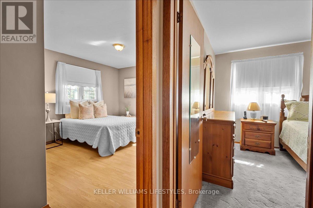 20 Park Lane, Lambton Shores, Ontario  N0N 1J0 - Photo 20 - X12136304