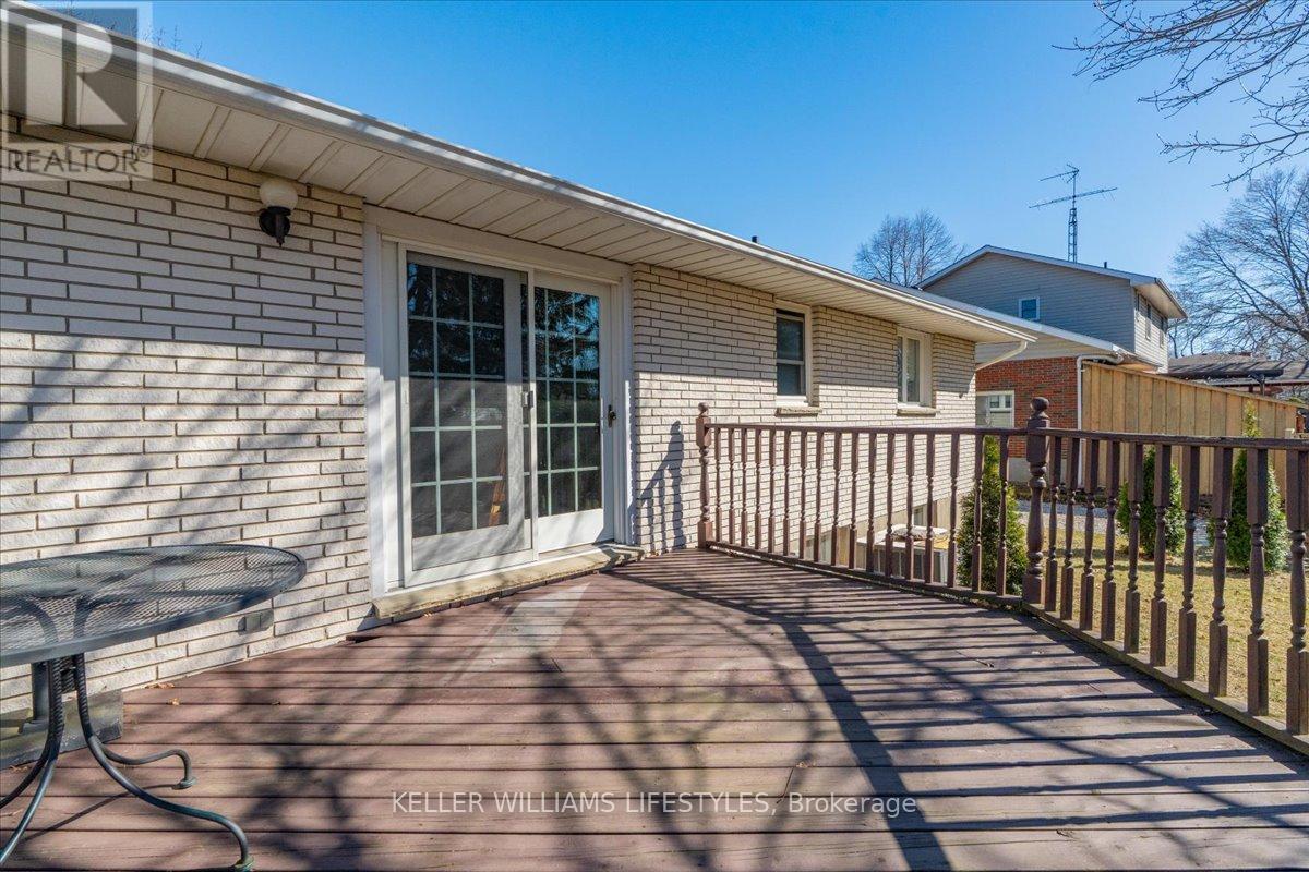 20 Park Lane, Lambton Shores, Ontario  N0N 1J0 - Photo 36 - X12136304