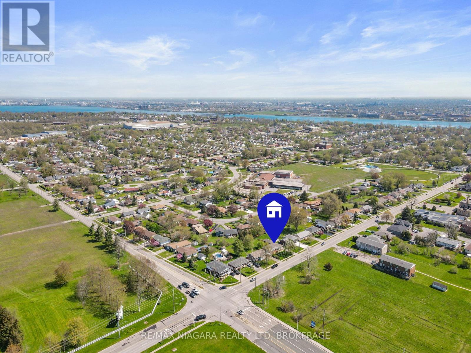 253 Bertie Street, Fort Erie, Ontario  L2A 1Z5 - Photo 32 - X12136153