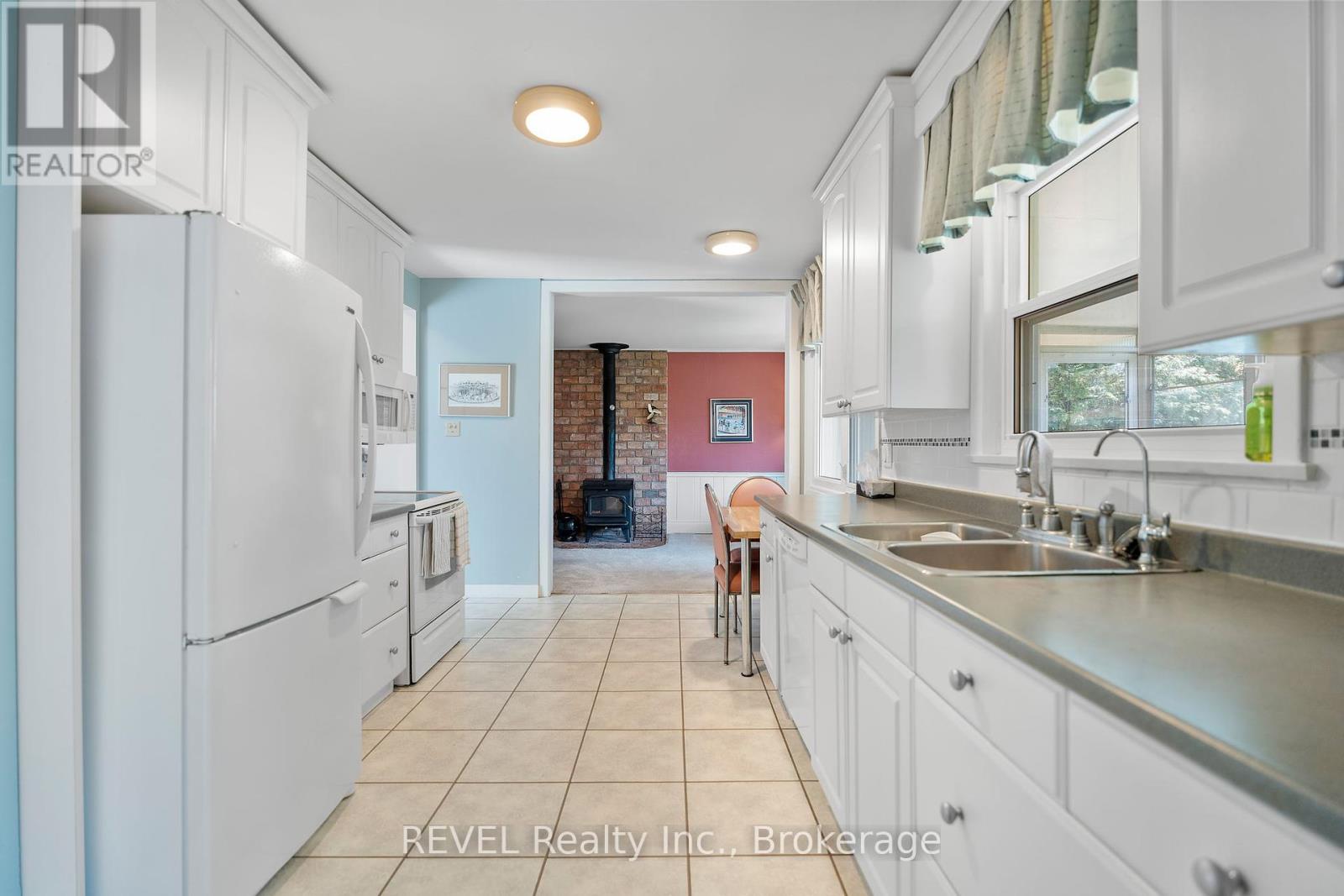 4 Lee Ann Place, St. Catharines, Ontario  L2M 1Z1 - Photo 34 - X12136231