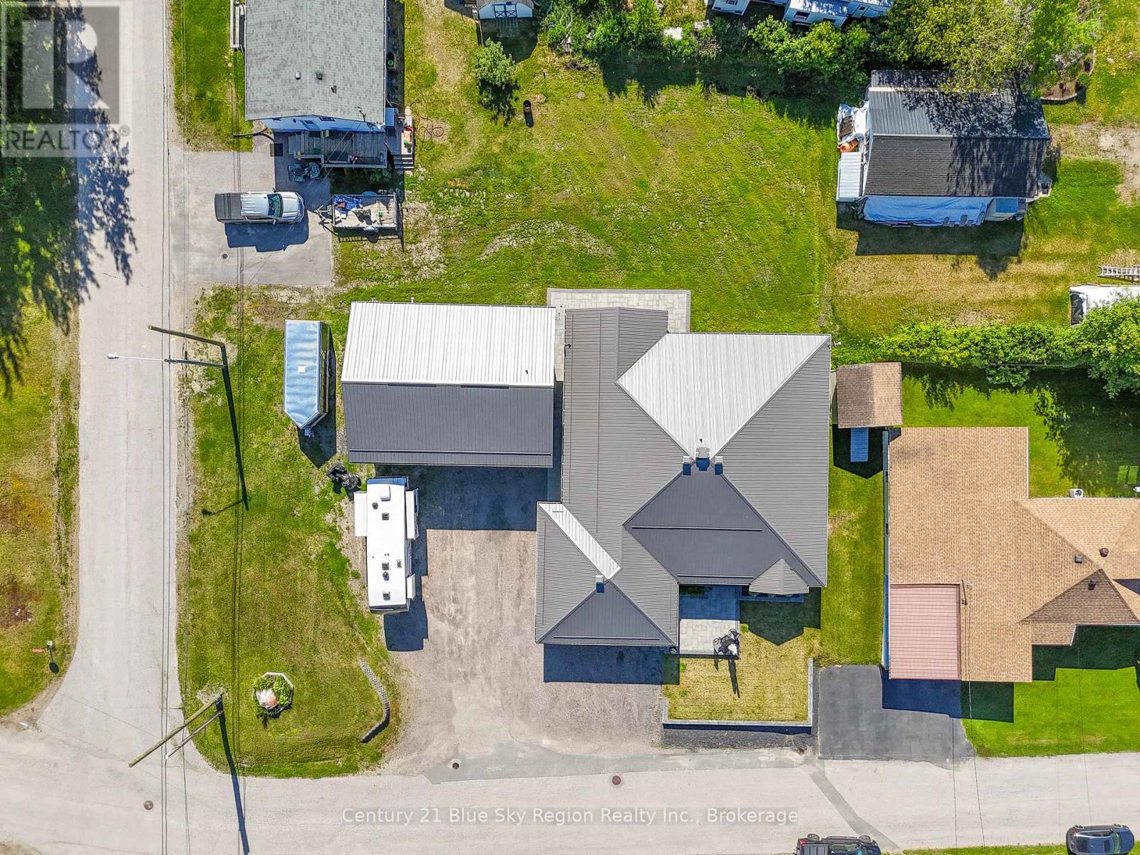 5 Young Street, West Nipissing, Ontario  P0H 1G0 - Photo 47 - X12136306