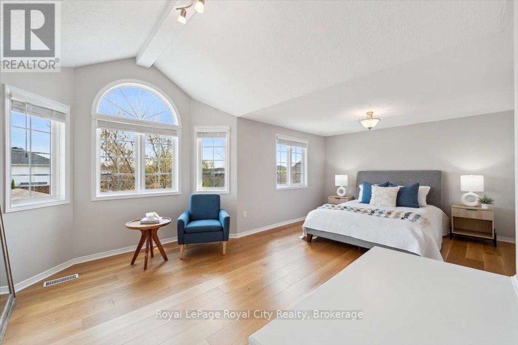 41 Munroe Crescent, Guelph, Ontario N1G 5E5 - Photo 23 - X12136307