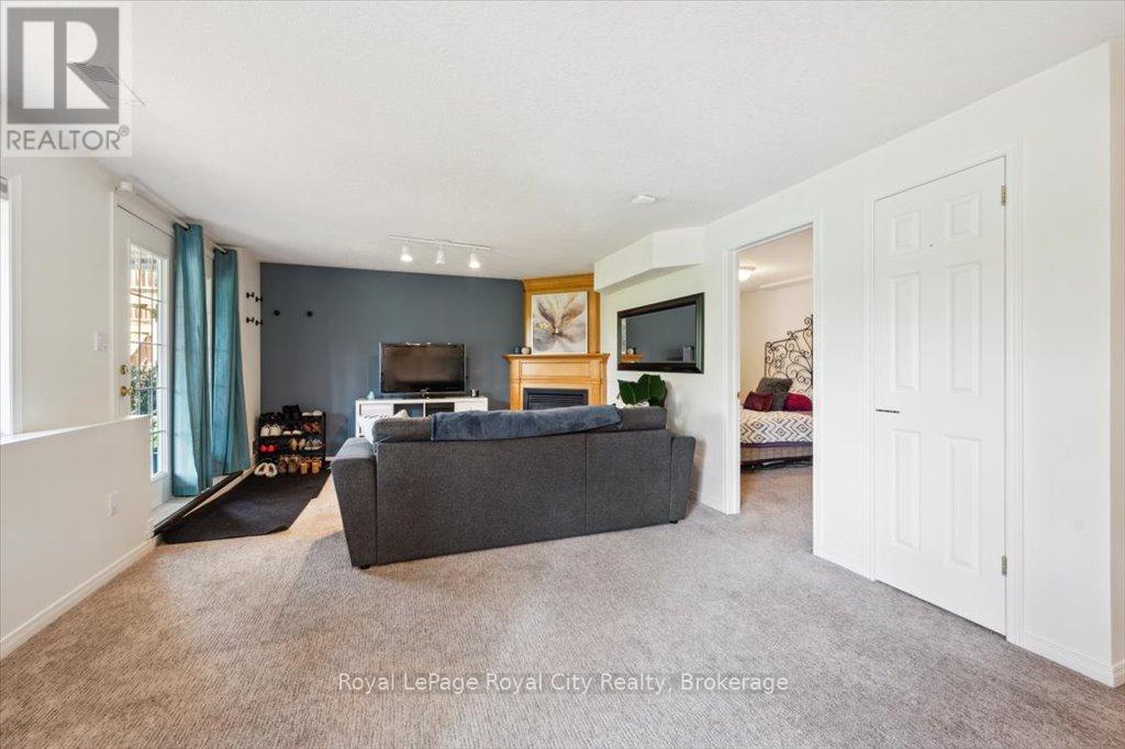 41 Munroe Crescent, Guelph, Ontario N1G 5E5 - Photo 41 - X12136307