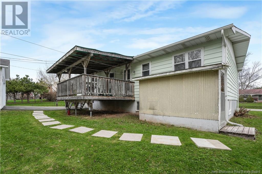 Property at 106 Heritage Avenue image 4