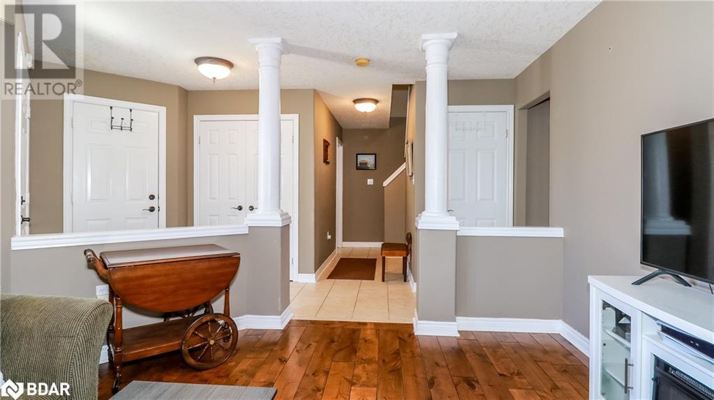 40 Benjamin Lane, Barrie, Ontario  L4N 0S2 - Photo 8 - 40714124