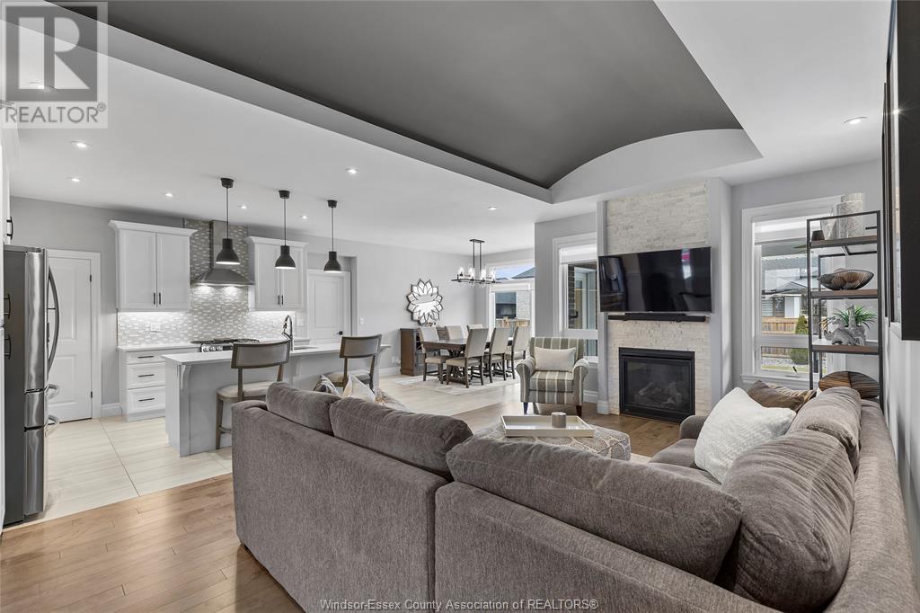 Property at 182 MAXWELL image 5