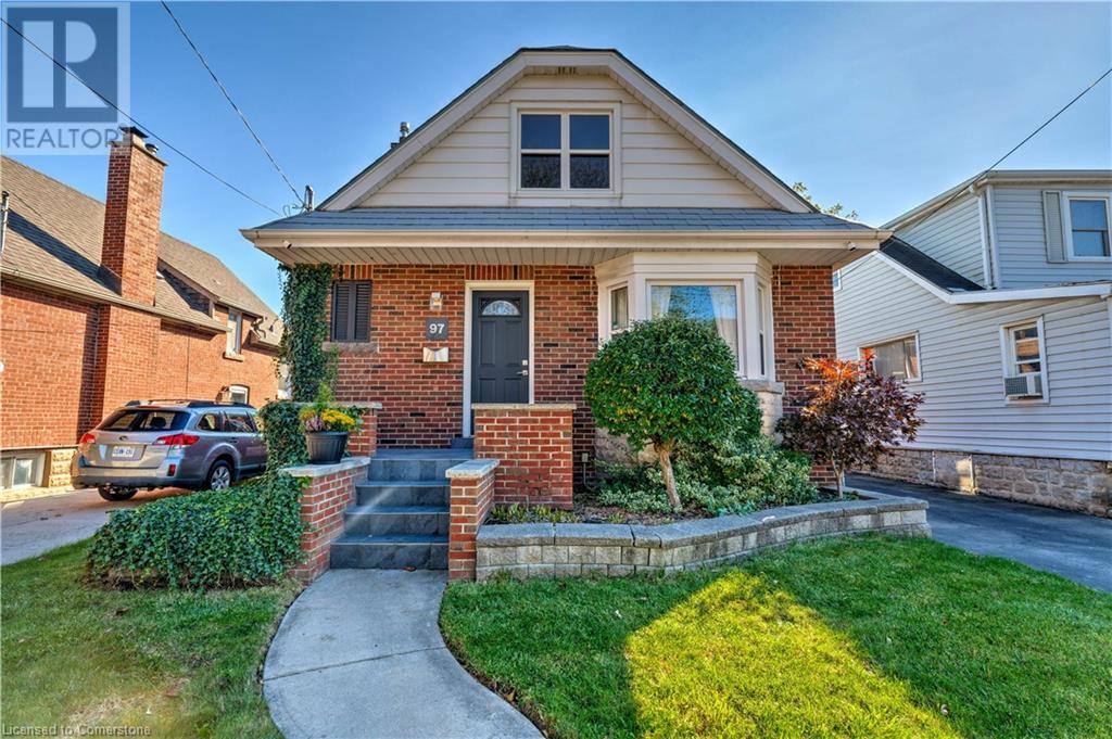 97 KNYVET Avenue, Hamilton, Ontario