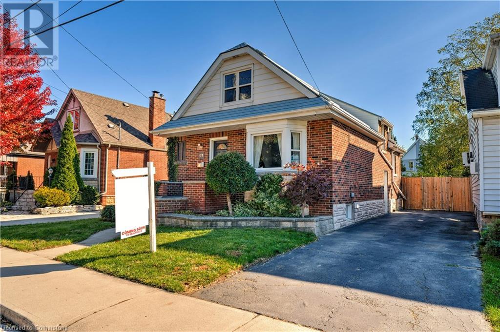 97 Knyvet Avenue, Hamilton, Ontario  L9A 3J6 - Photo 2 - 40722016
