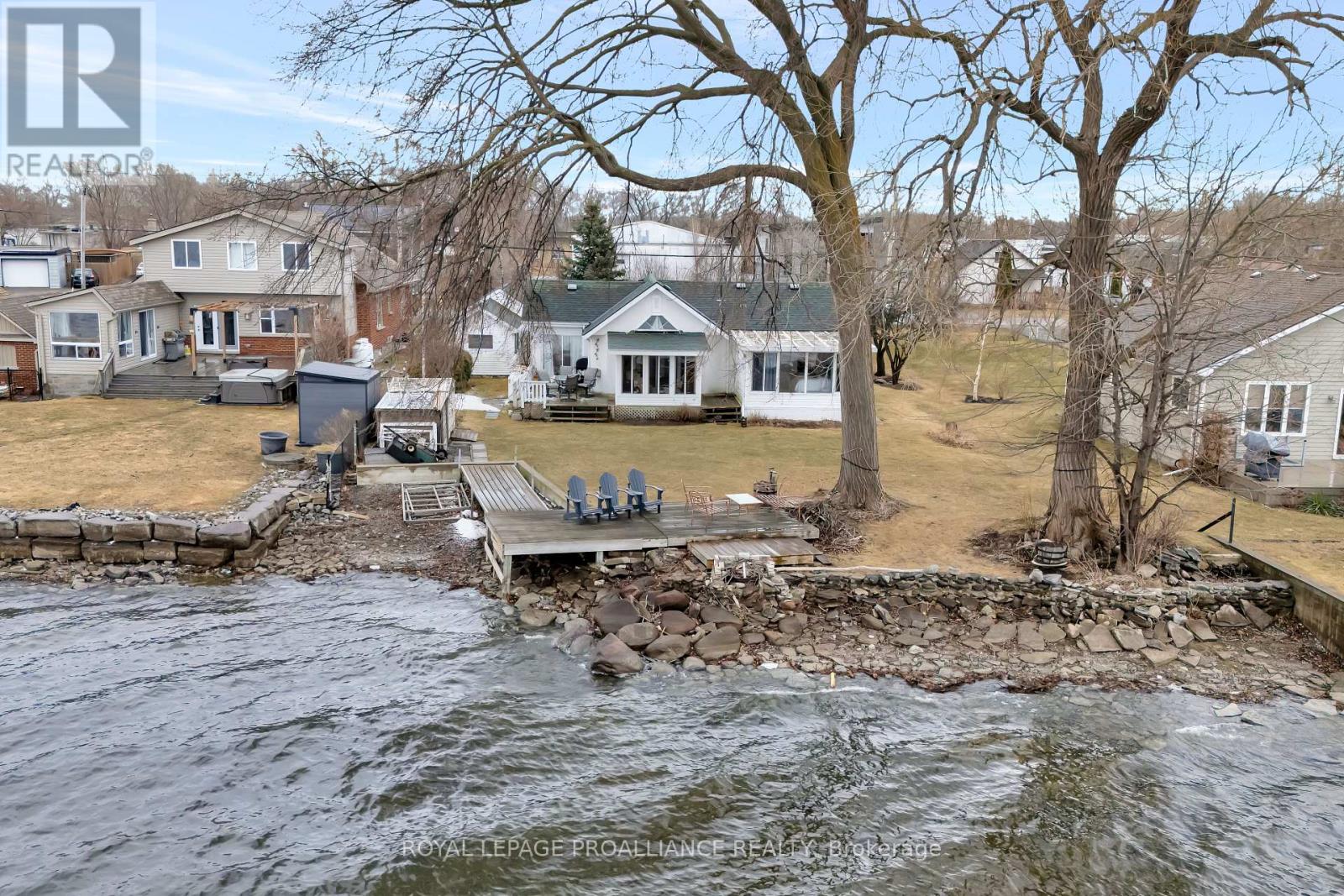 34 Ridley Street, Prince Edward County, Ontario  K8N 4Z1 - Photo 10 - X12041569