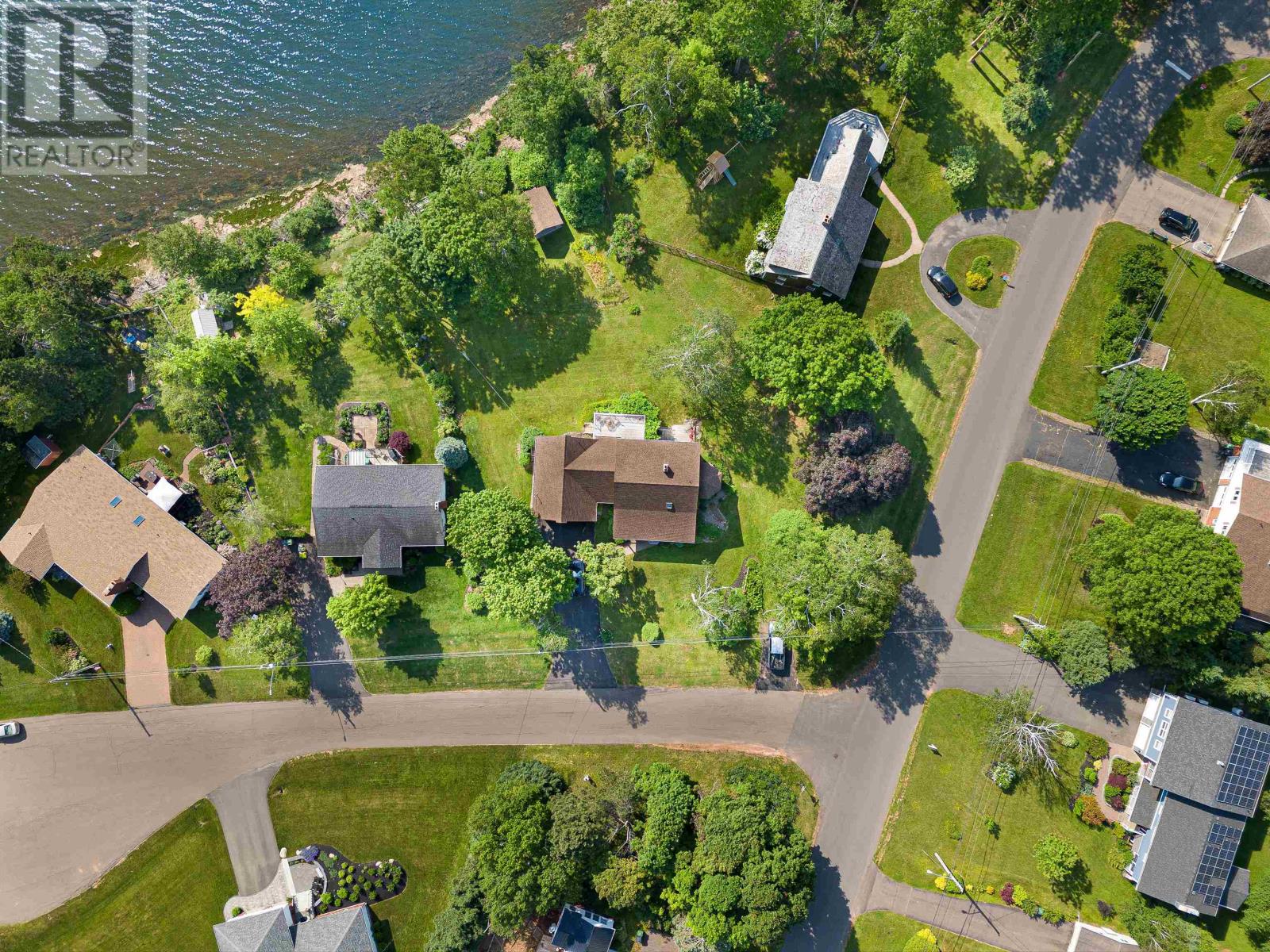 Property at 2 Altavista image 4