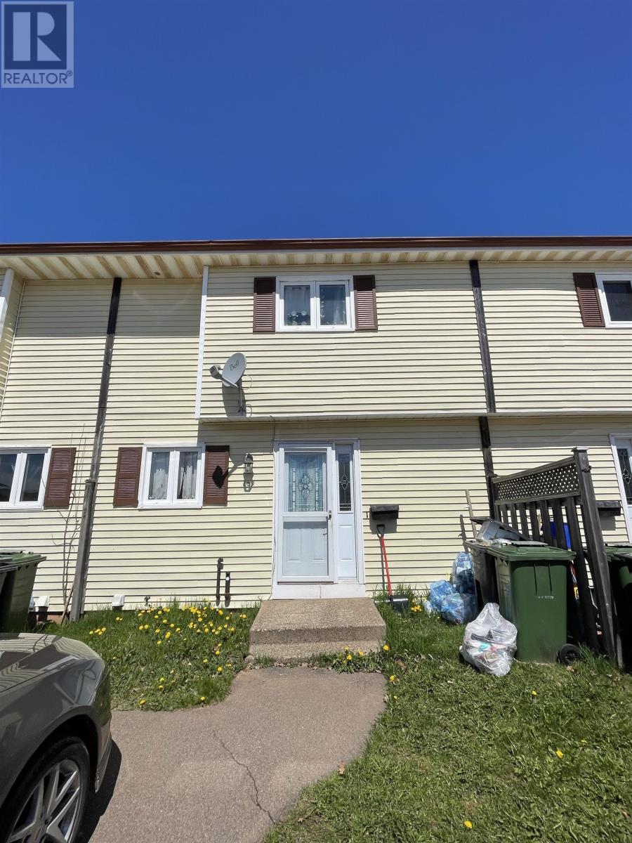 Property at 109 Westridge Crescent image 1