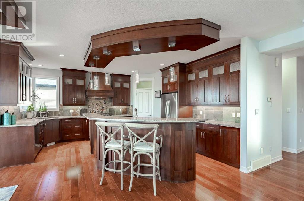 Property at 341 Rainbow Falls Way image 3