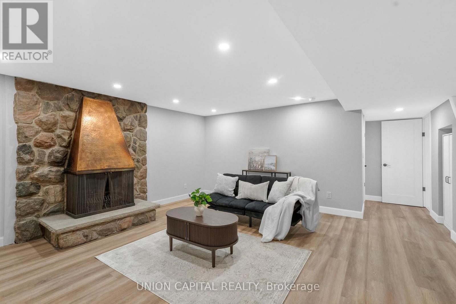 9 Cathedral Bluffs Drive, Toronto, Ontario  M1M 2T6 - Photo 36 - E12131953