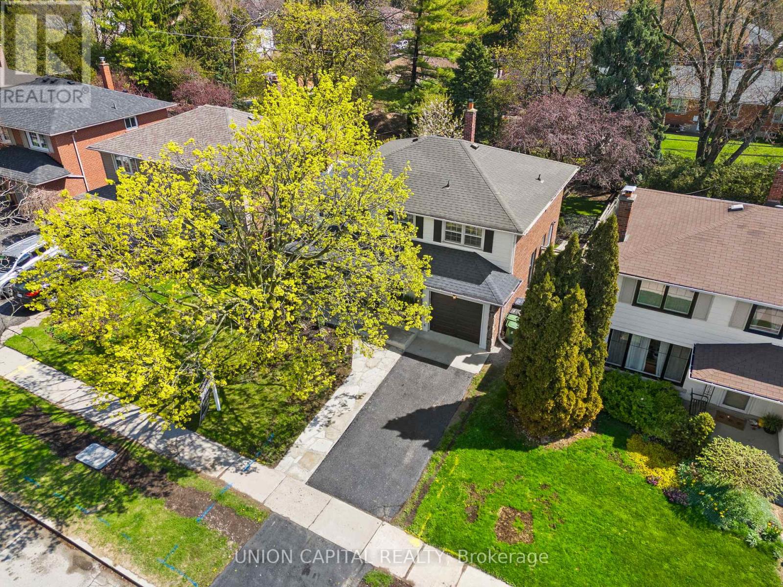 9 Cathedral Bluffs Drive, Toronto, Ontario  M1M 2T6 - Photo 49 - E12131953