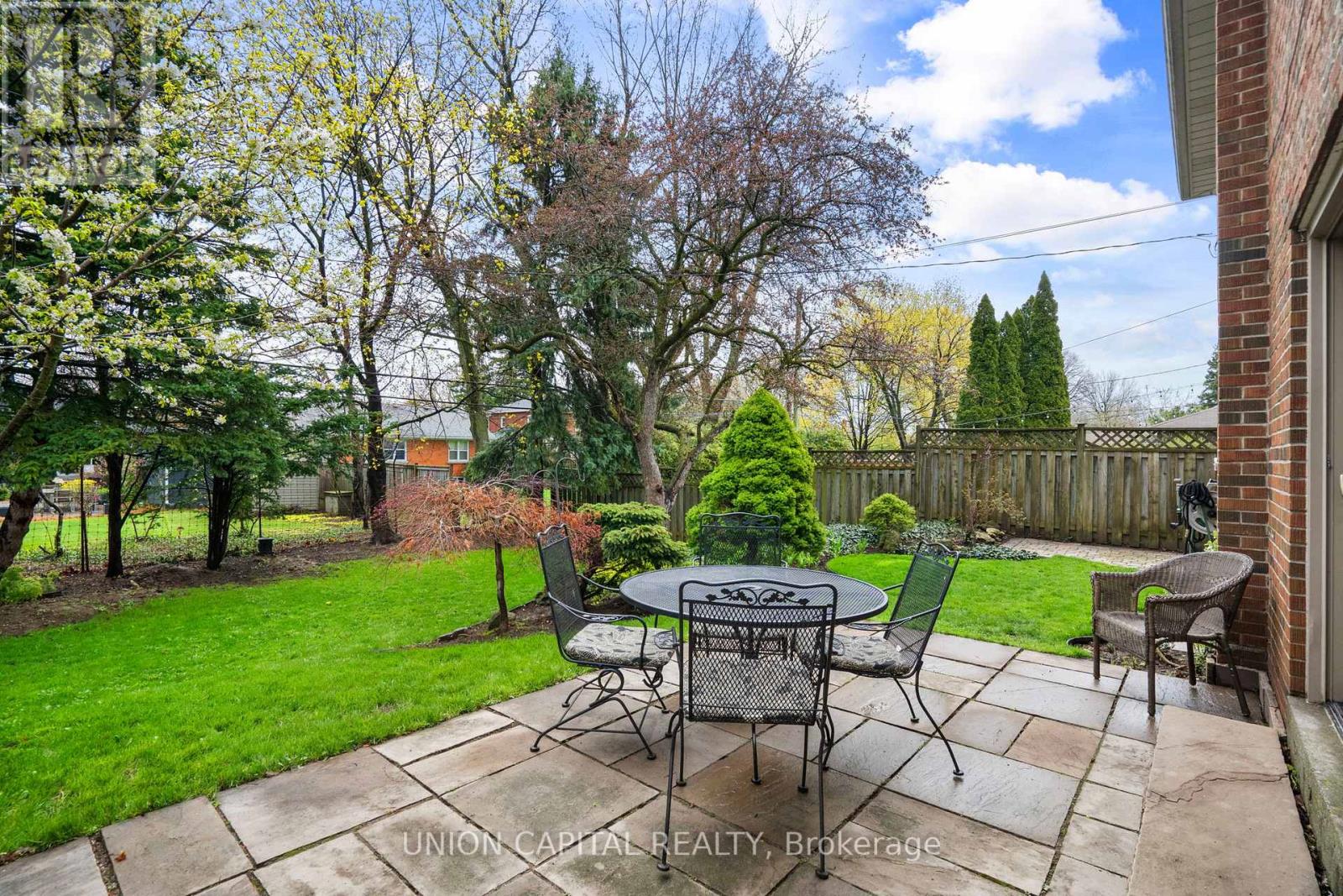9 Cathedral Bluffs Drive, Toronto, Ontario  M1M 2T6 - Photo 43 - E12131953