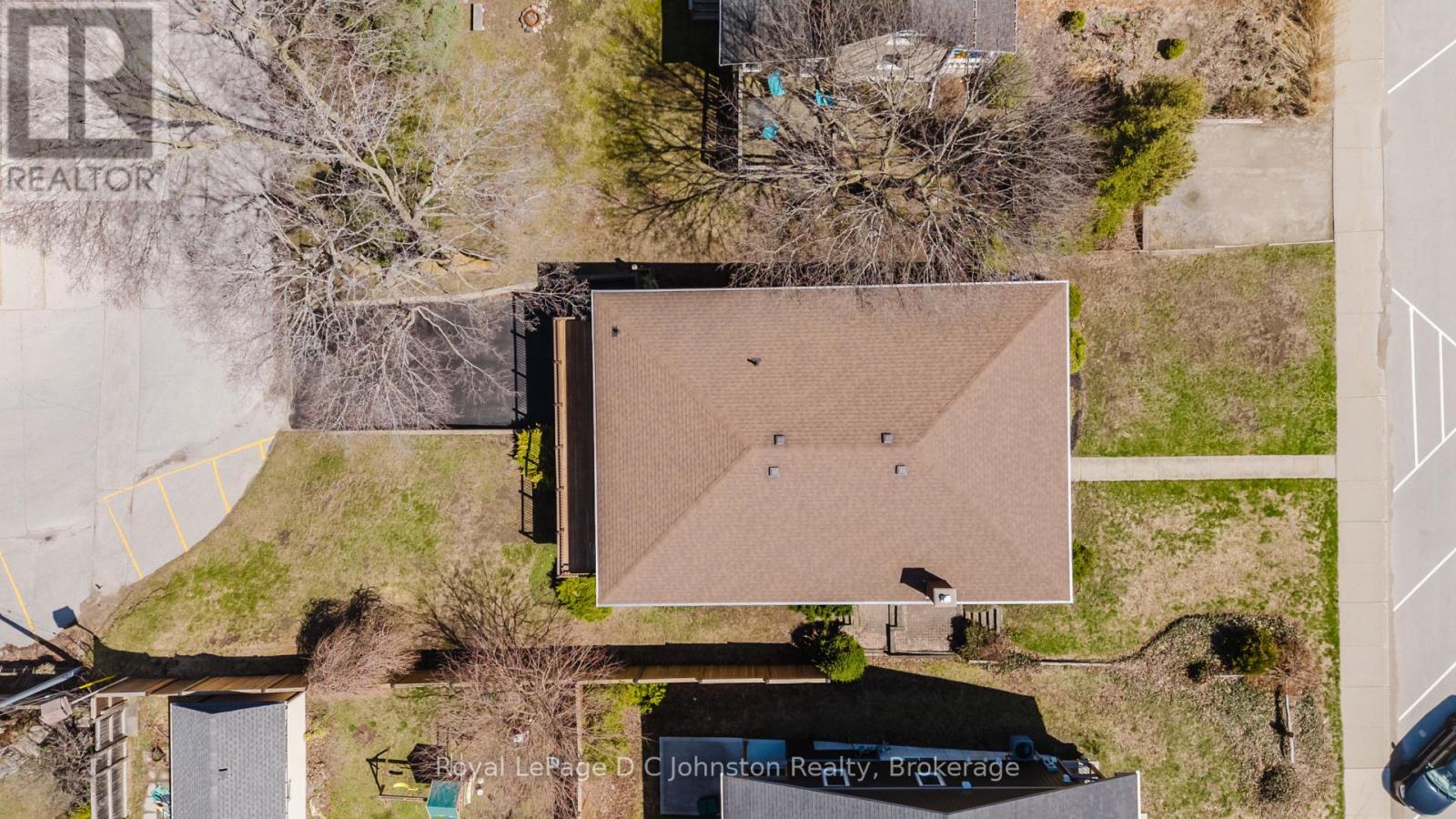 45 Victoria Street S, Saugeen Shores, Ontario  N0H 2L0 - Photo 39 - X12107447