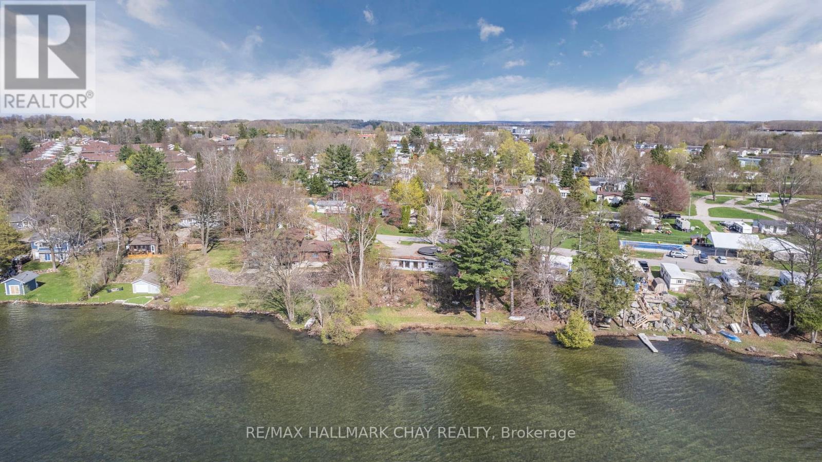 4 Lakeshore Road, Midland, Ontario  L4R 0B9 - Photo 42 - S12136295