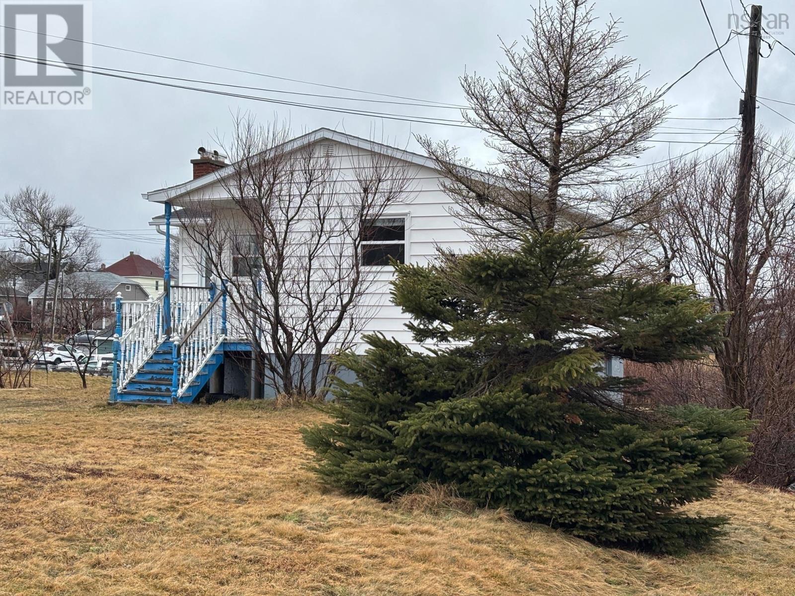 Property at 337 Eight Street image 5