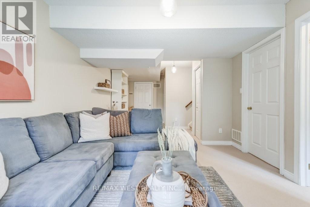 61 - 2280 Baronwood Drive, Oakville, Ontario  L6M 5J8 - Photo 33 - W12136238
