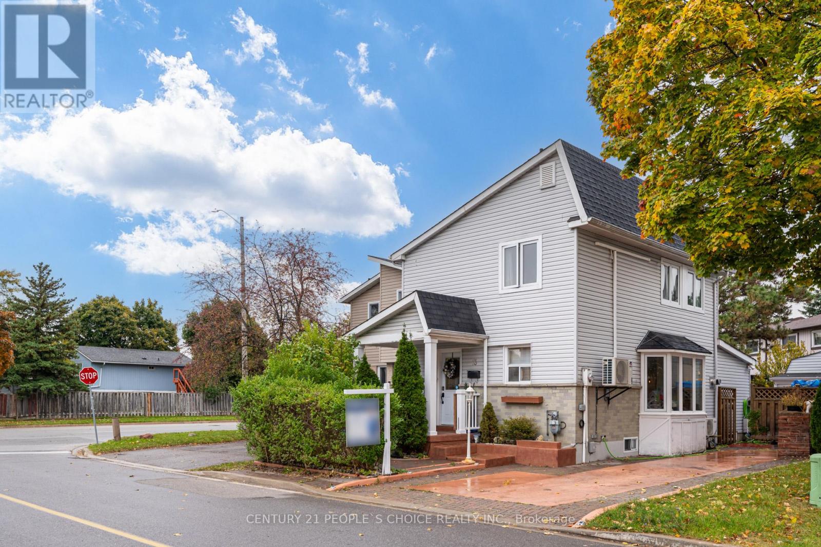 13 Jeffrey Street, Brampton, Ontario  L6S 2M9 - Photo 1 - W12136263
