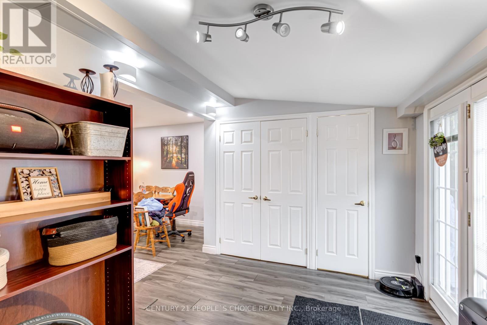13 Jeffrey Street, Brampton, Ontario  L6S 2M9 - Photo 18 - W12136263