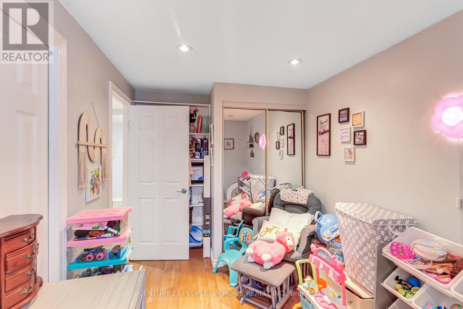 13 Jeffrey Street, Brampton, Ontario  L6S 2M9 - Photo 28 - W12136263