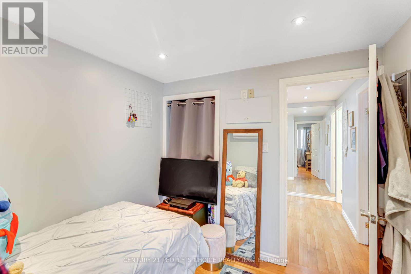 13 Jeffrey Street, Brampton, Ontario  L6S 2M9 - Photo 31 - W12136263