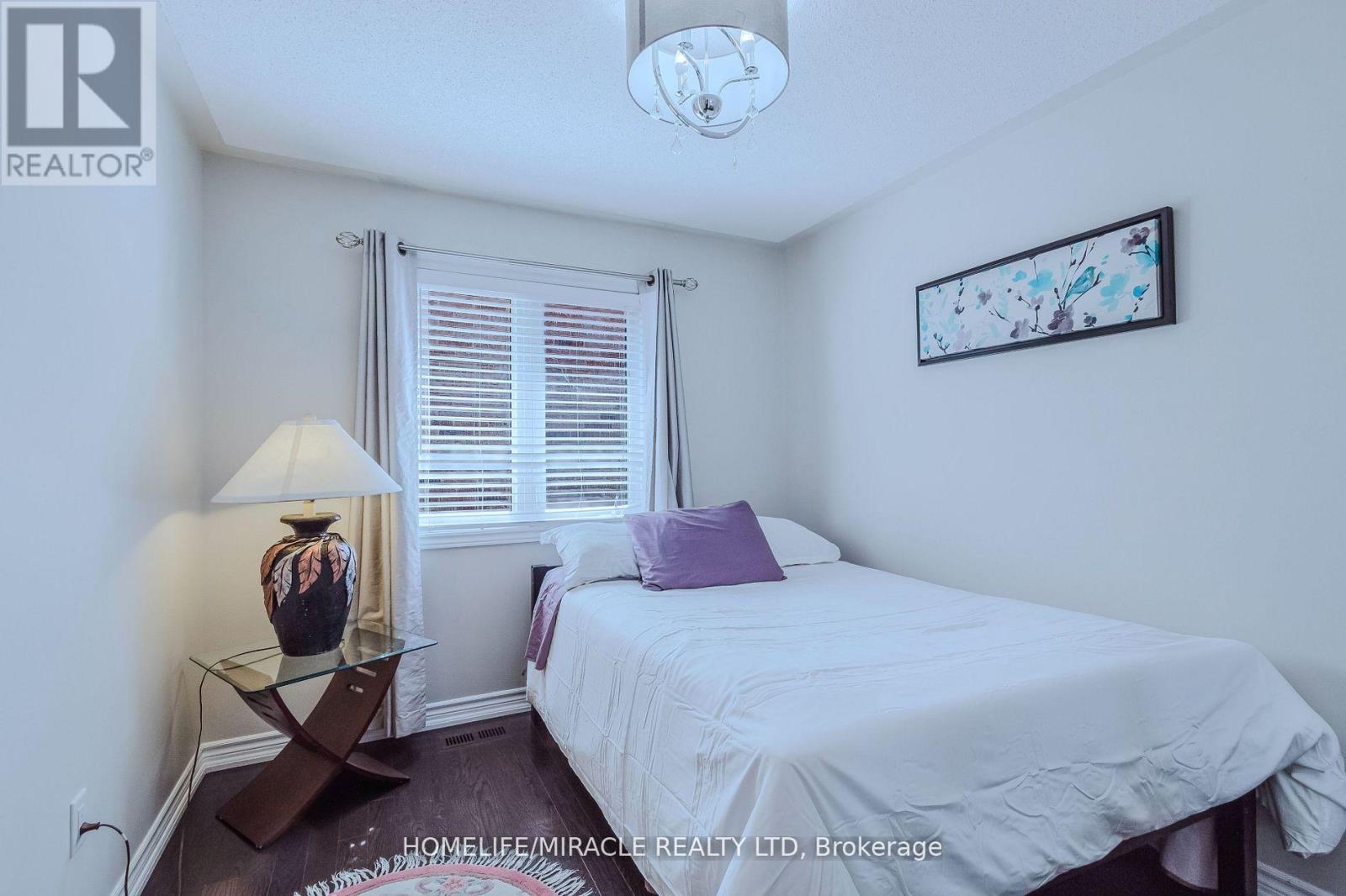926 Whewell Trail, Milton, Ontario  L9T 8C7 - Photo 10 - W12135818