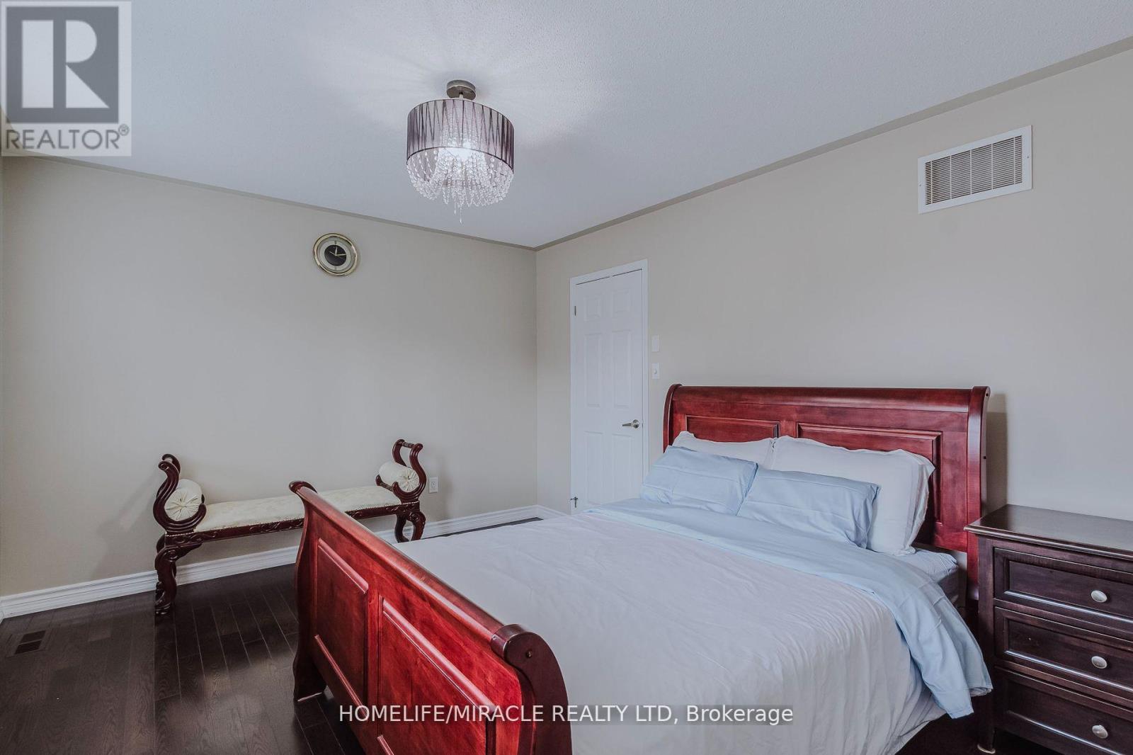 926 Whewell Trail, Milton, Ontario  L9T 8C7 - Photo 34 - W12135818