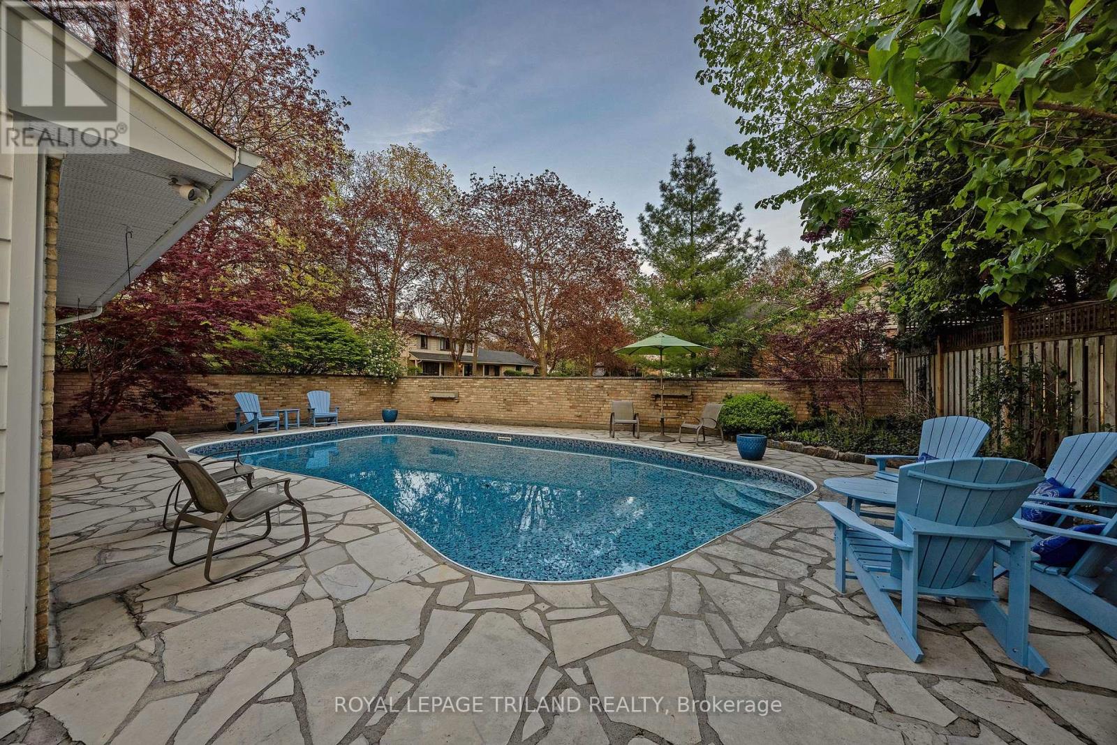217 Hunt Club Drive, London North, Ontario  N6H 3Y8 - Photo 36 - X12136340