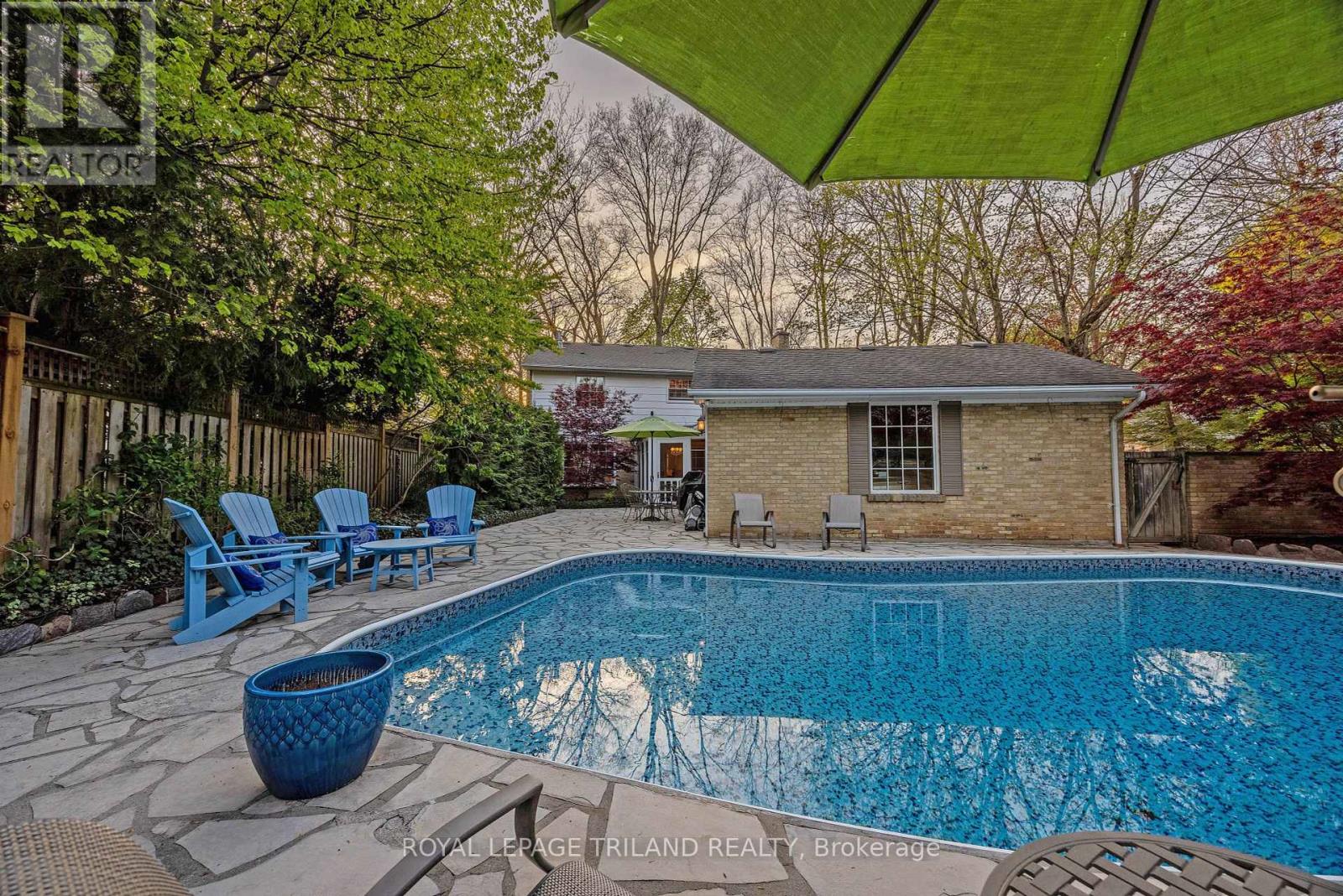 217 Hunt Club Drive, London North, Ontario  N6H 3Y8 - Photo 40 - X12136340