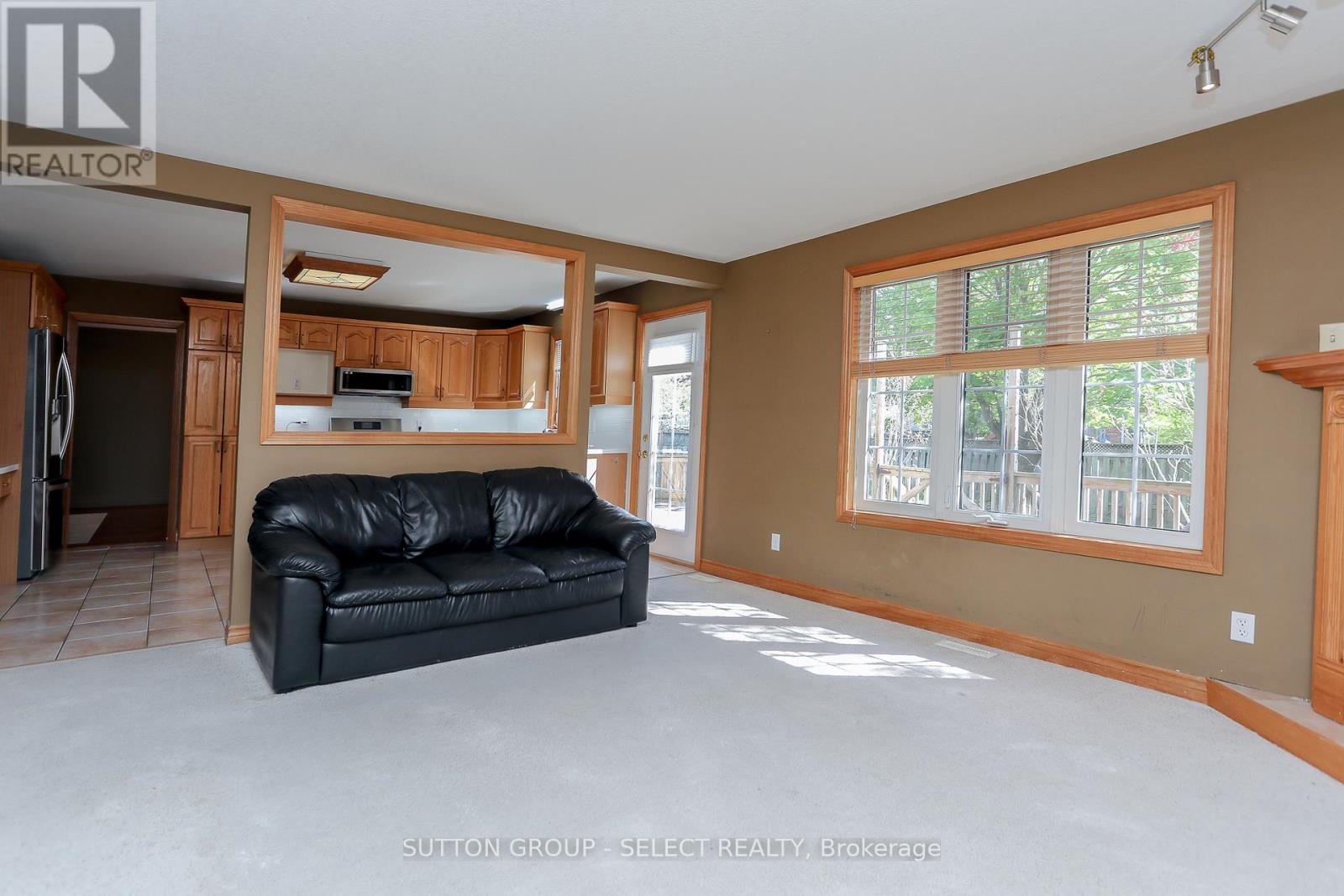 59 Farmhouse Road, London East, Ontario  N5Y 5M4 - Photo 10 - X12136380