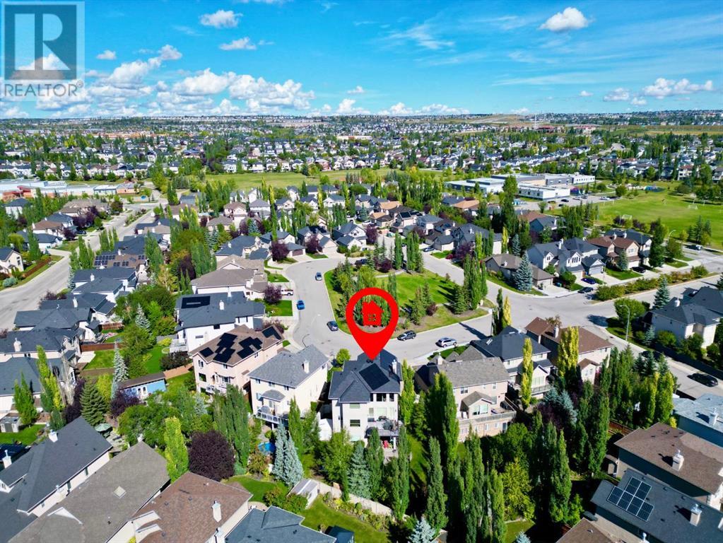 Property at 47 Tuscany Glen Green NW image 3