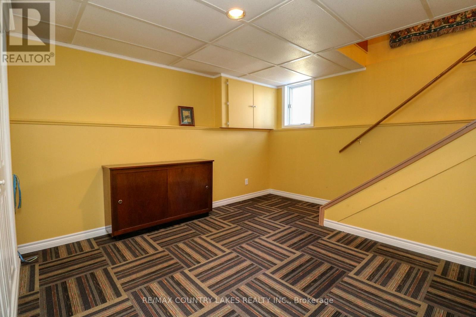 31 Portage Road, Kawartha Lakes, Ontario  K0M 2T0 - Photo 16 - X12136255