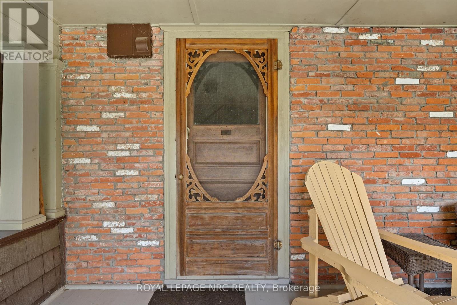 Property at 305 VICTORIA STREET image 4