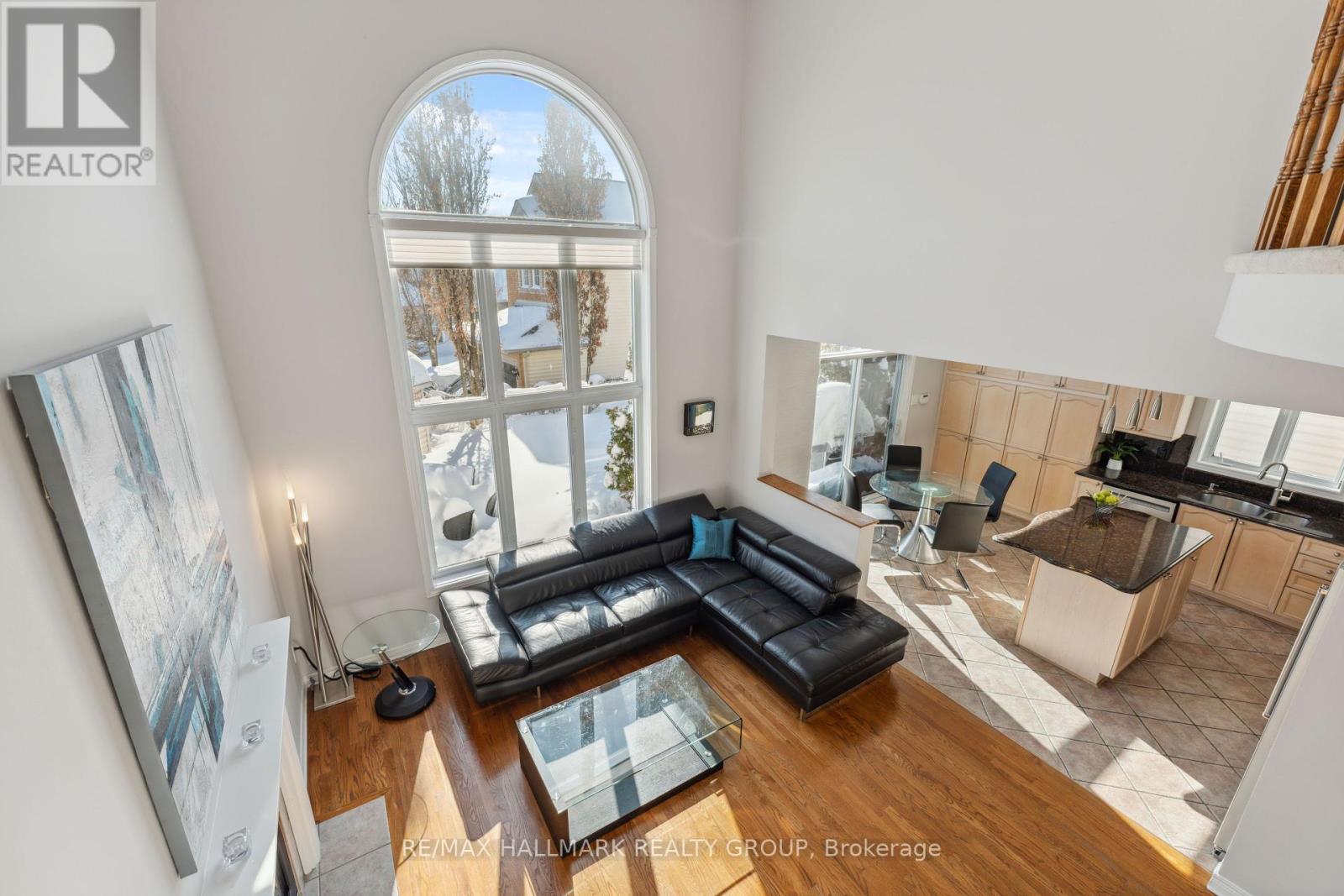 104 Meadowcroft Crescent, Ottawa, Ontario  K1J 1H1 - Photo 15 - X12135869