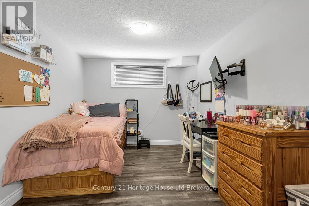 55 William Street, Tillsonburg, Ontario  N4G 5R9 - Photo 25 - X12136370